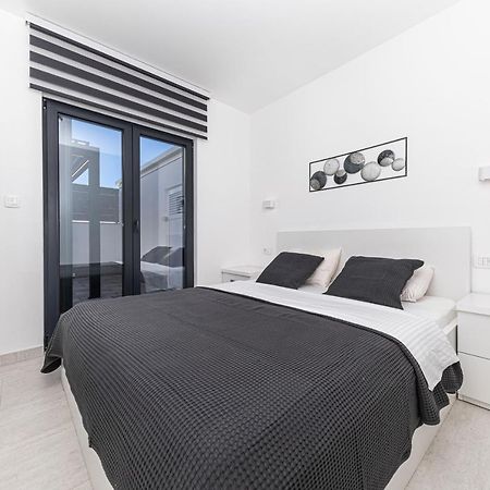 Luxury Apartment Pia With Swimming Pool And Grill Trogir Exterior photo