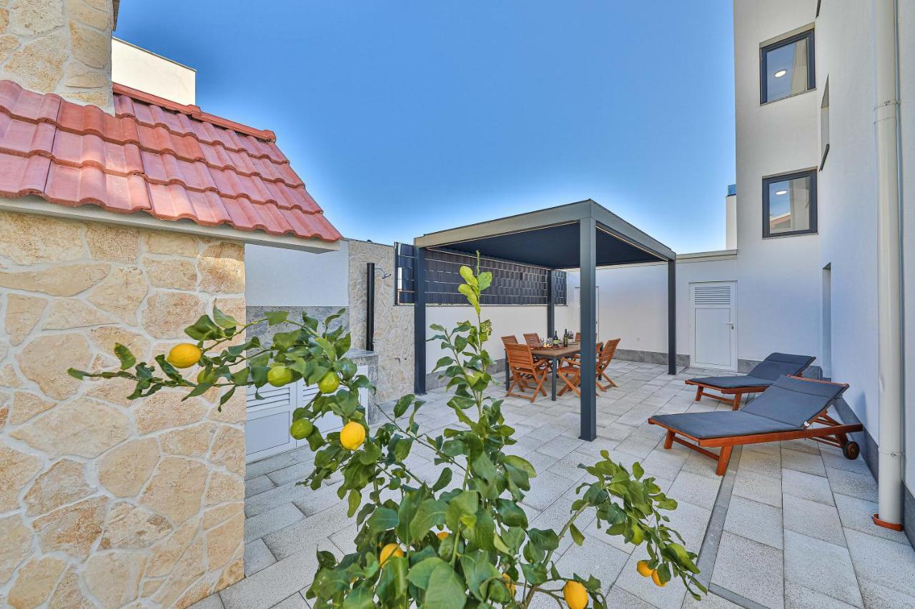 Luxury Apartment Pia With Swimming Pool And Grill Trogir Exterior photo