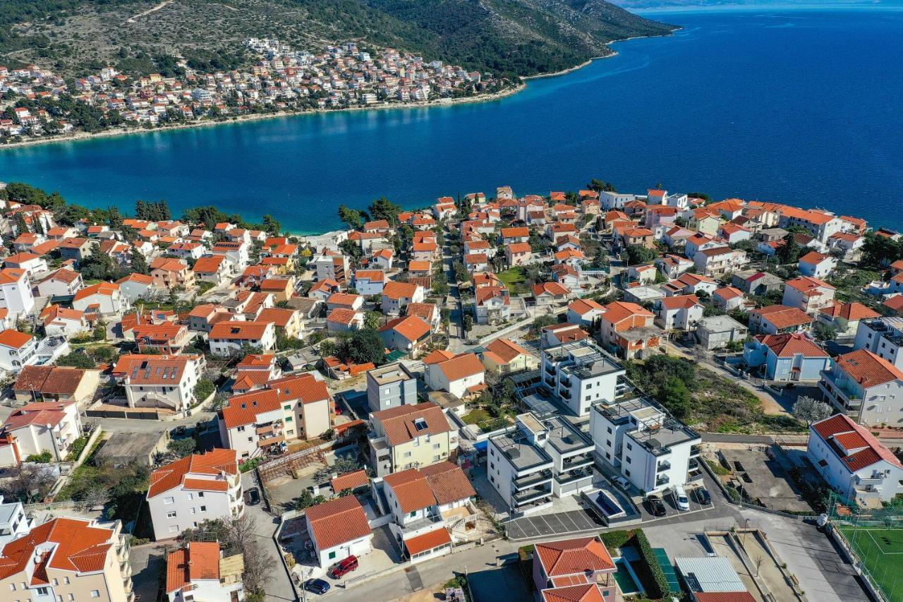 Luxury Apartment Pia With Swimming Pool And Grill Trogir Exterior photo