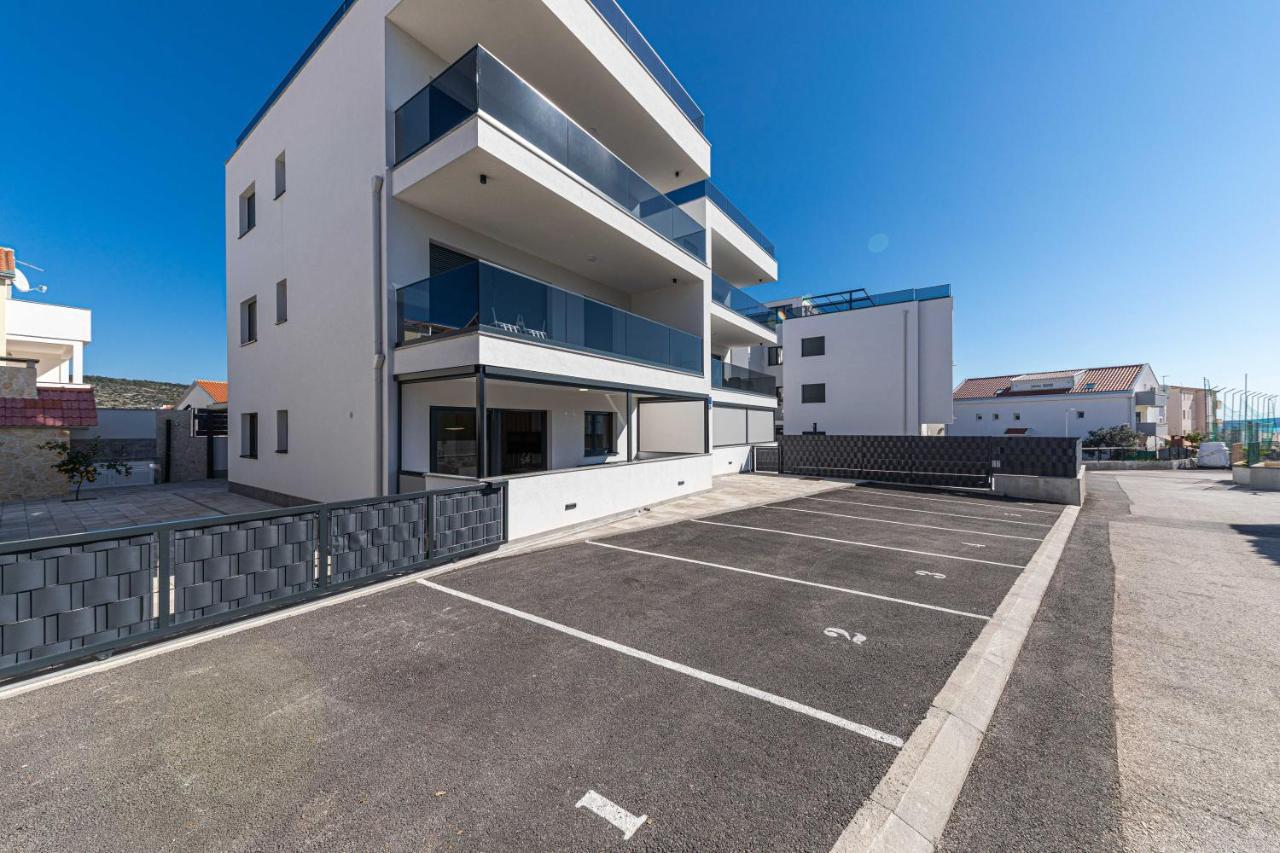Luxury Apartment Pia With Swimming Pool And Grill Trogir Exterior photo